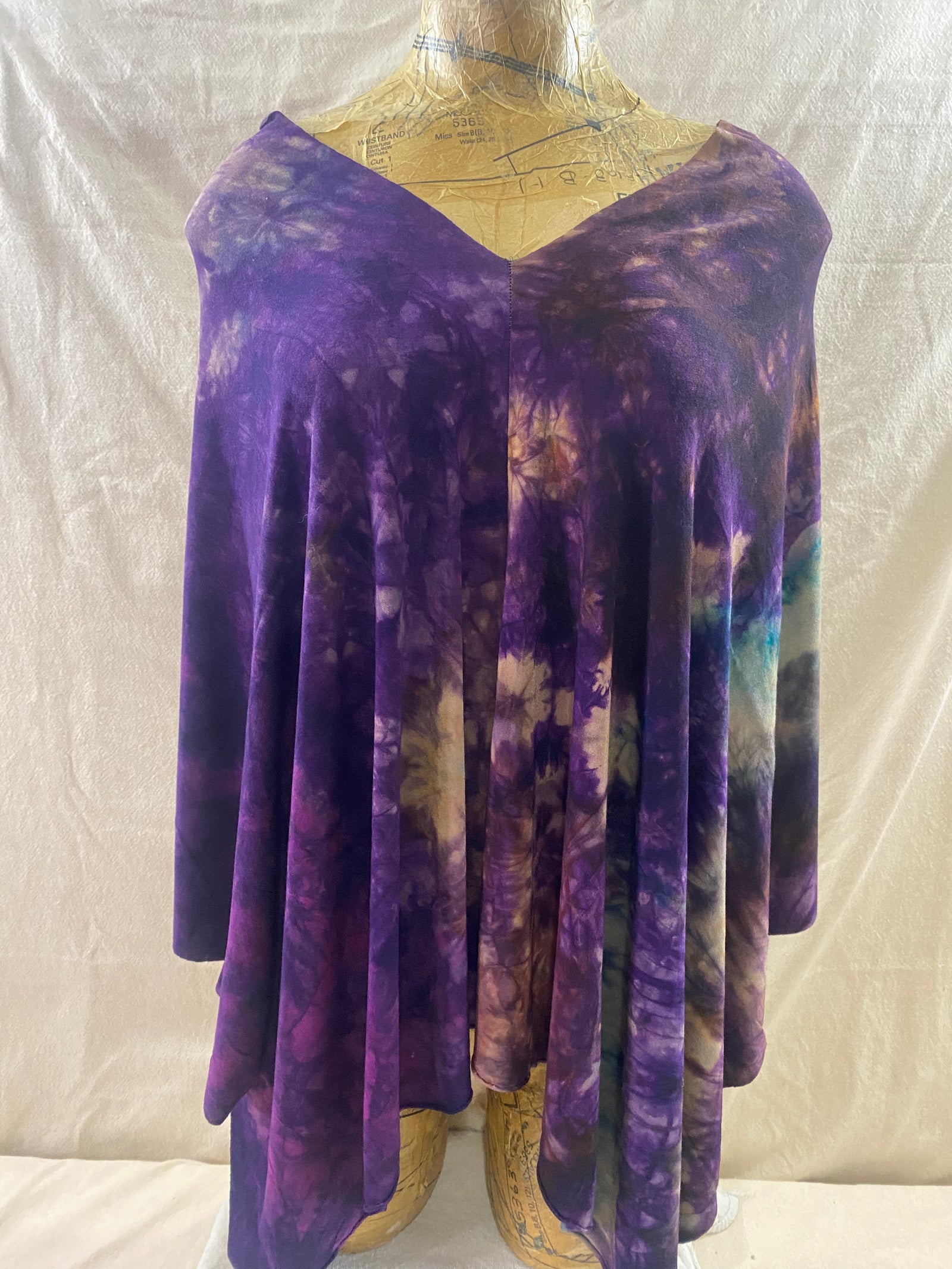 Asymmetrical Scarf Purple Surprise