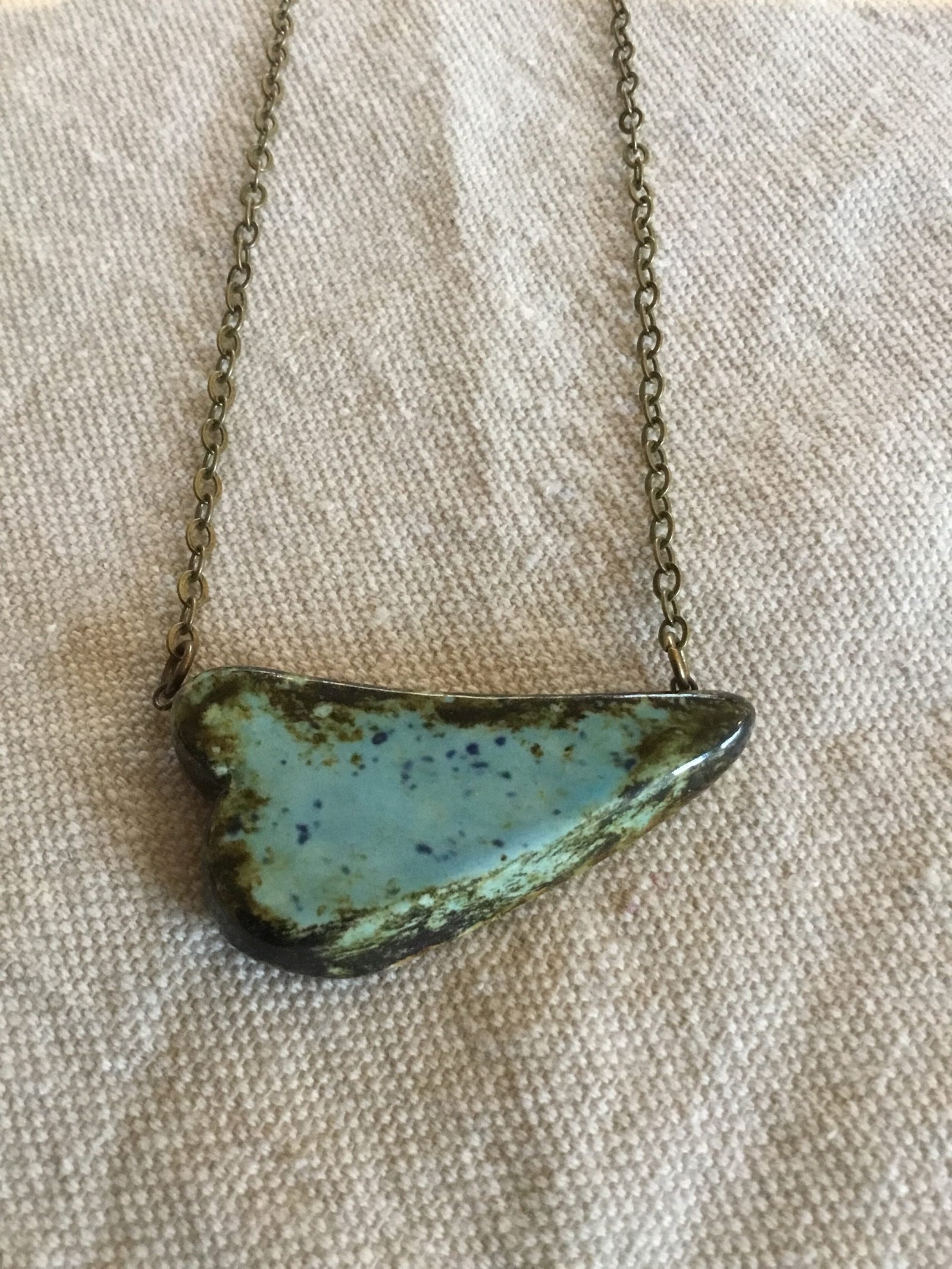 Reversible Floating Heart Necklace Speckled blue/Mustard