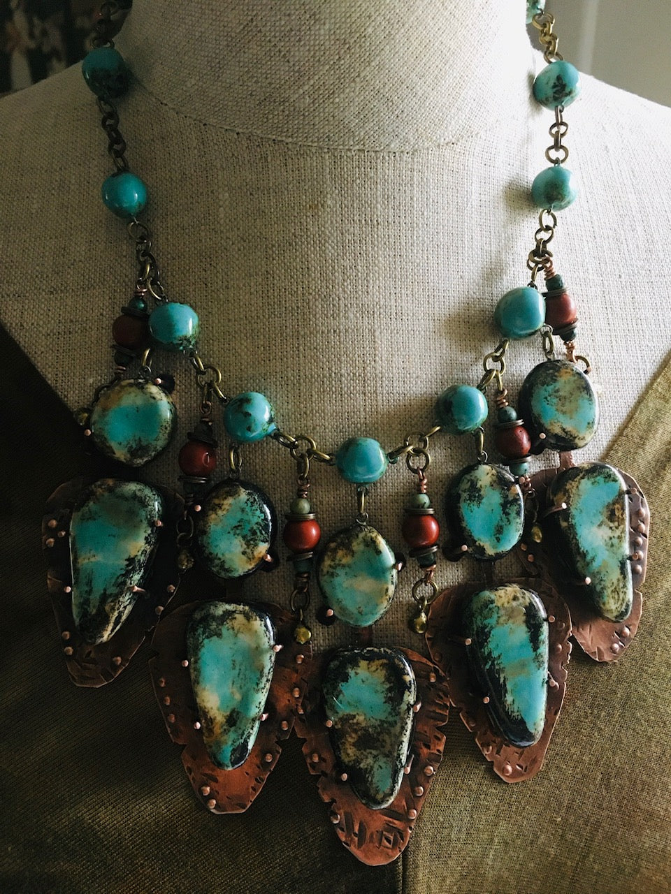 Sandee ... Fun... Stunning... Unexpected Necklace